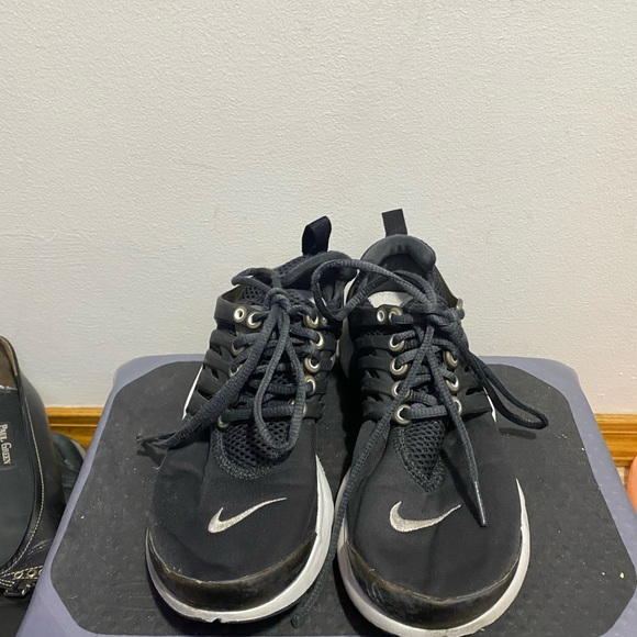 Nike Boys Air Presto 833875-015 Black Running Shoes Sneakers Size 5Y - Picture 4 of 14
